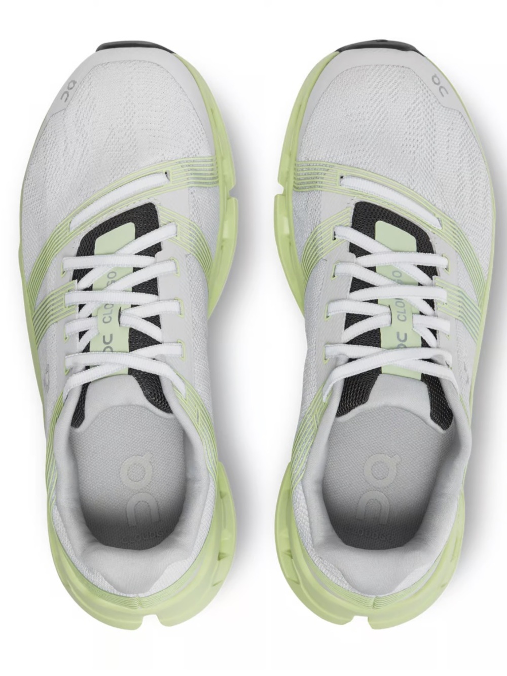 On Running Women's
Cloudgo -
White/Meadow size 7 new